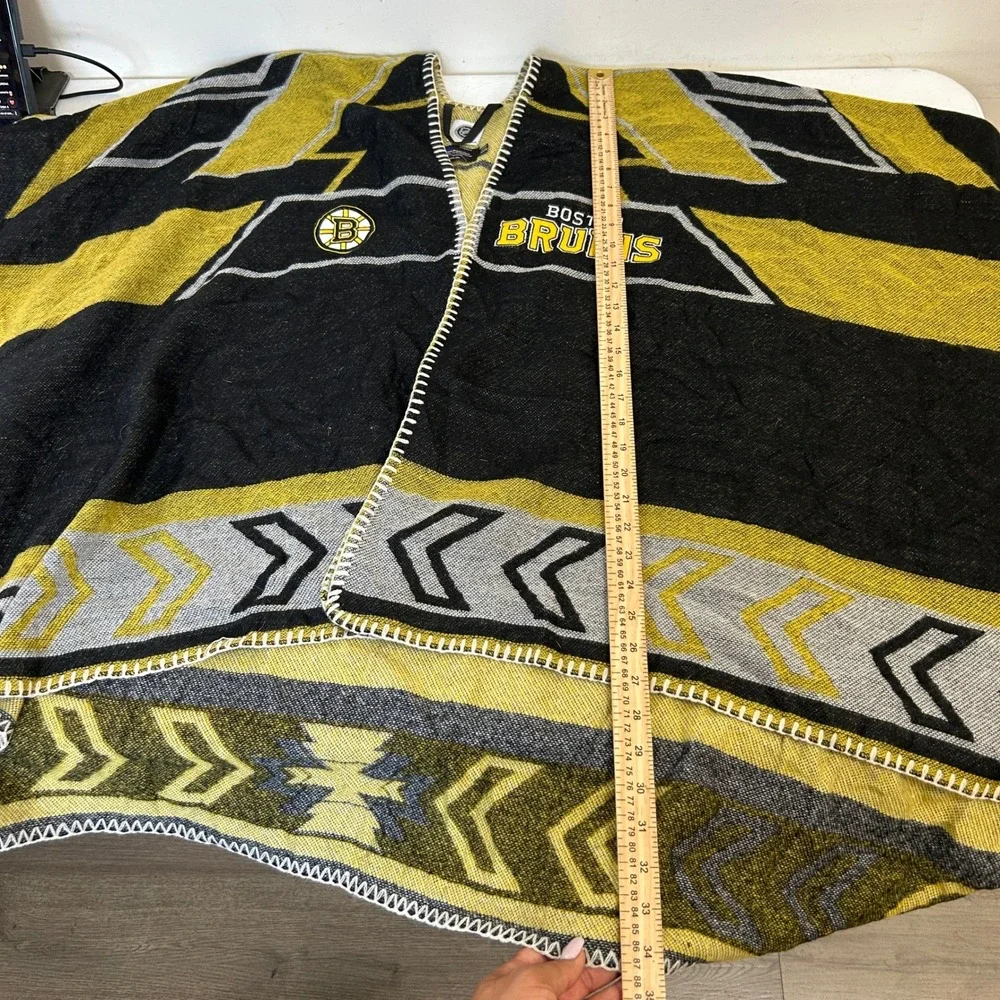 Boston Bruins NHL Little Earth Productions Poncho Cape Black Gold One Size